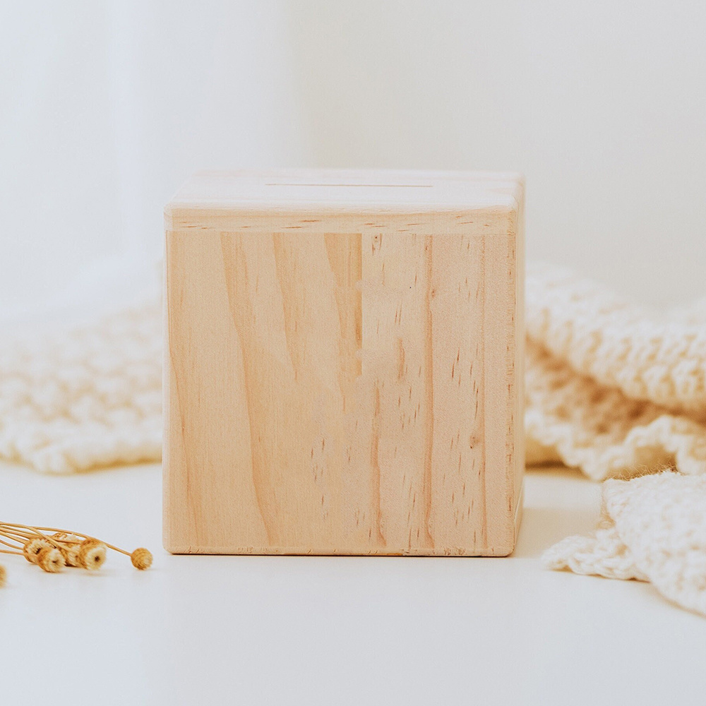 A176 Personalized Scots Pine Wooden Money Box – Custom Wooden Piggy Bank, Coin Bank, Savings Box & Birthday Gift